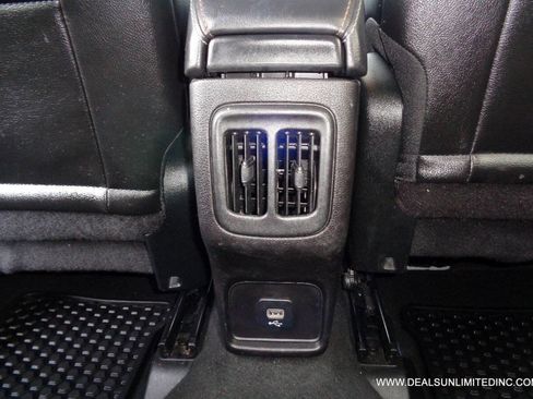 Used 2020 Jeep Compass Latitude w/ Cold Weather Group image 17