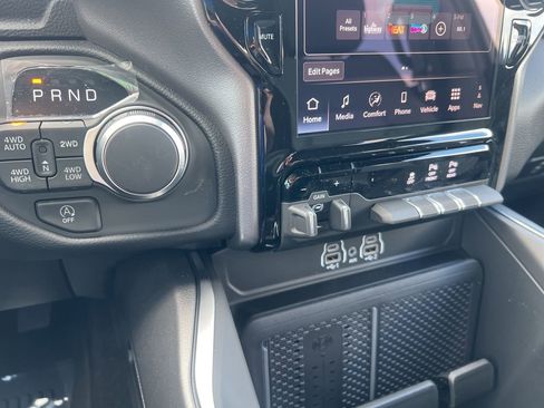 New 2026 RAM 1500 Big Horn AWD/4WD image 25