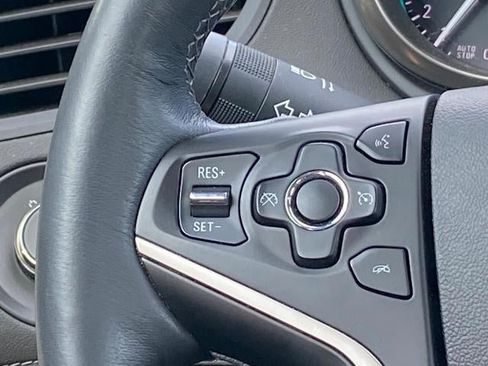 Used 2016 Buick LaCrosse Leather FWD image 8