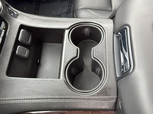 Used 2020 GMC Yukon SLT image 24