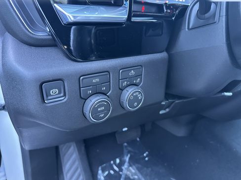 New 2026 Chevrolet Silverado 1500 LT image 9