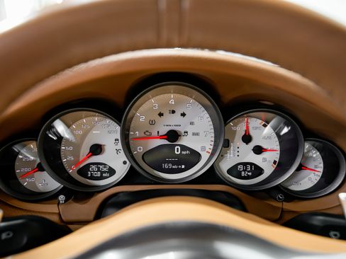 Used 2011 Porsche 911 Carrera GTS image 11