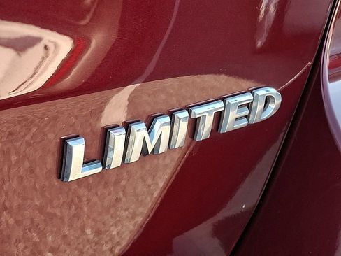 Used 2020 Jeep Grand Cherokee Limited w/ Luxury Group II image 39