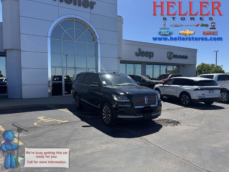Used 2024 Lincoln Navigator L Reserve AWD/4WD image 1