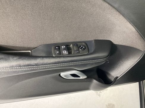 Used 2021 Dodge Challenger SXT image 11