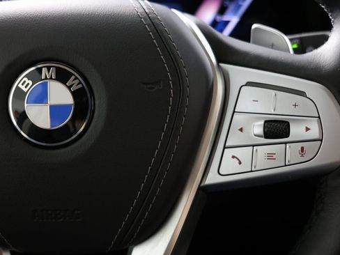 Used 2023 BMW X7 xDrive40i w/ Executive Package image 32