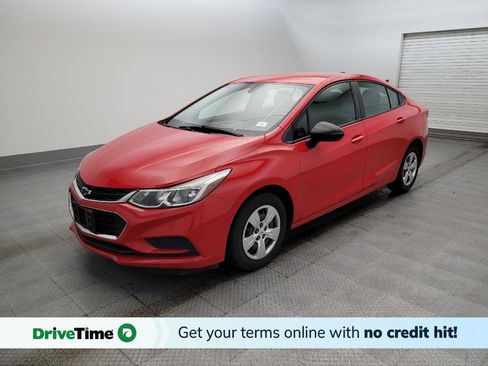 Used 2018 Chevrolet Cruze LS image 1