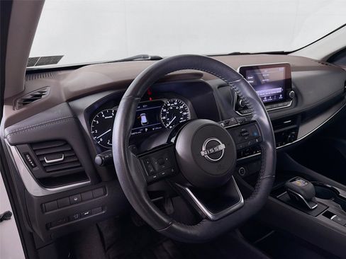 Used 2023 Nissan Rogue SV w/ SV Premium B Package AWD/4WD image 9