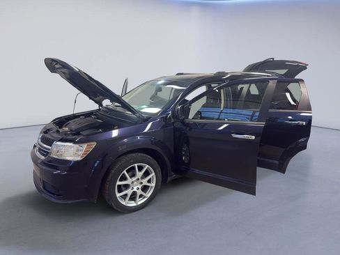 Used 2011 Dodge Journey Crew image 9