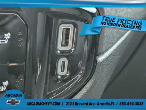 Used 2024 GMC Sierra 1500 SLT AWD/4WD image 31