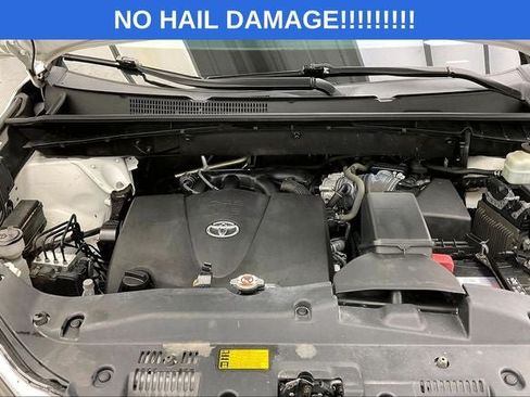 Used 2019 Toyota Highlander XLE AWD/4WD image 29