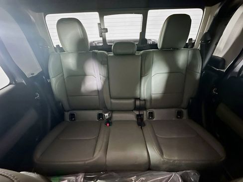 New 2026 Jeep Gladiator Mojave w/ Technology Group AWD/4WD image 10