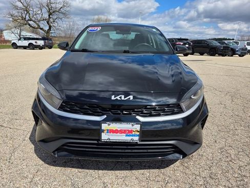 Used 2024 Kia Forte LXS image 3