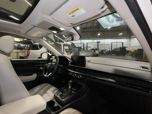 Used 2023 Honda CR-V EX-L image 27