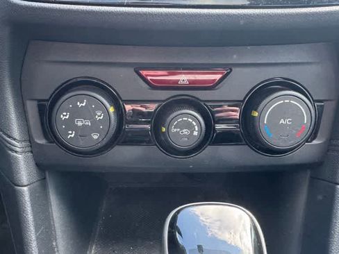 Used 2019 Subaru Crosstrek 2.0i Premium w/ Moonroof Package image 22