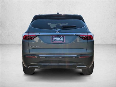 Used 2023 Buick Enclave Essence image 5