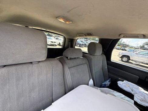 Used 2017 Toyota Sequoia SR5 AWD/4WD image 21