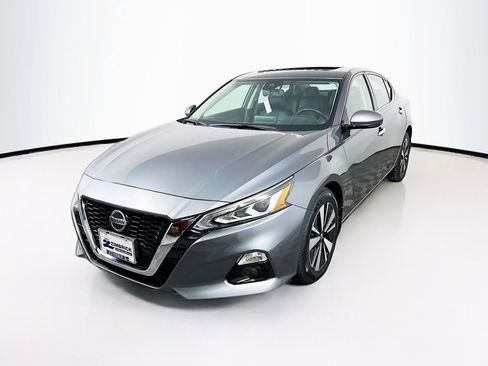 Used 2019 Nissan Altima 2.5 SL image 3
