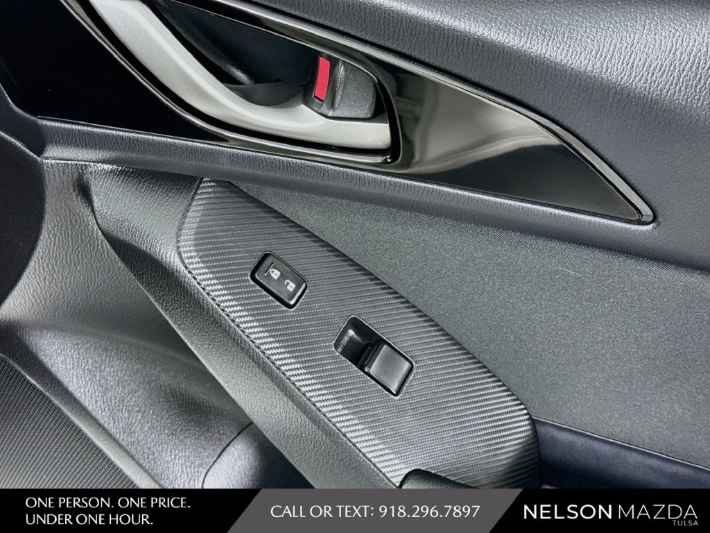 Used 2015 MAZDA MAZDA3 i Touring FWD image 44