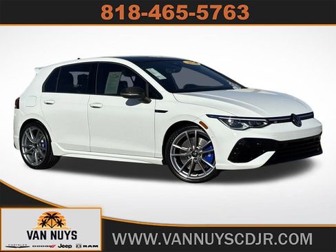 Used 2024 Volkswagen Golf R 2.0T image 1