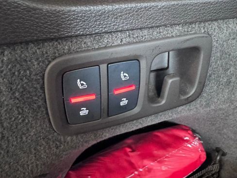 Used 2017 Audi Q7 2.0T Premium Plus w/ Premium Plus Package image 24