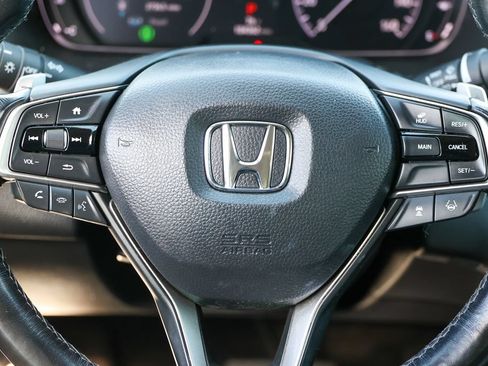 Used 2019 Honda Accord Touring image 10