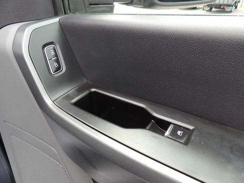 Used 2024 Ford F550 4x4 Crew Cab Super Duty w/ XLT Value Package image 40