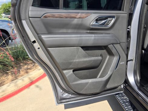 Certified 2022 Chevrolet Tahoe Z71 AWD/4WD image 21