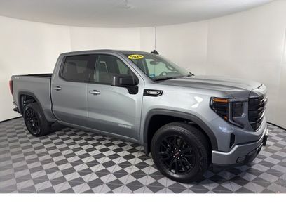 Used 2025 GMC Sierra 1500 Elevation