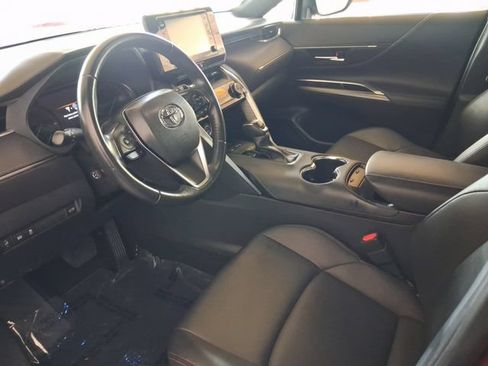 Used 2022 Toyota Venza XLE AWD/4WD image 10