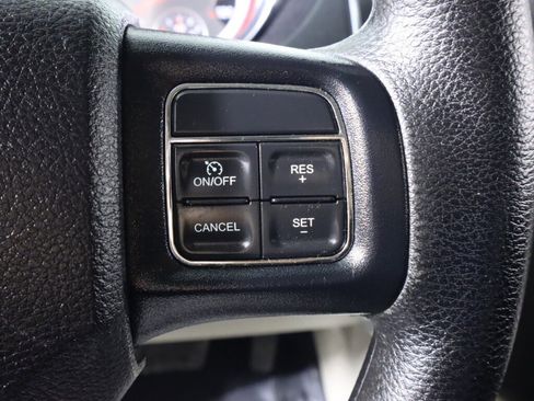 Used 2017 Dodge Grand Caravan SE image 13