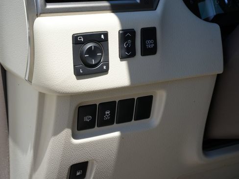 Used 2019 Lexus GX 460 Premium AWD/4WD image 18
