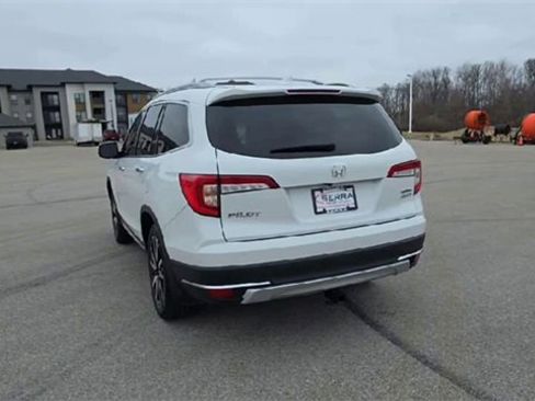 Used 2021 Honda Pilot Touring image 6