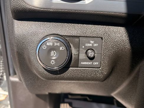 Used 2016 GMC Acadia SLT AWD/4WD image 13