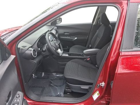 Used 2023 Nissan Kicks SV FWD image 10