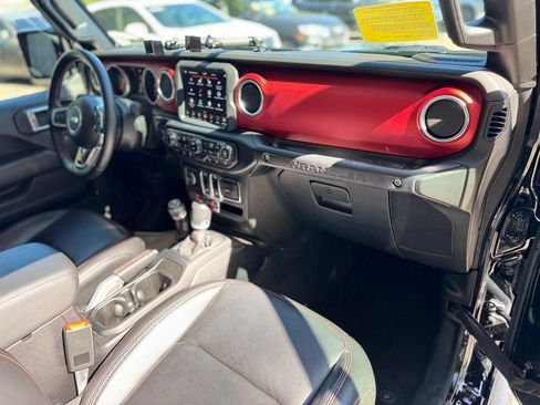 Used 2020 Jeep Wrangler Rubicon image 16