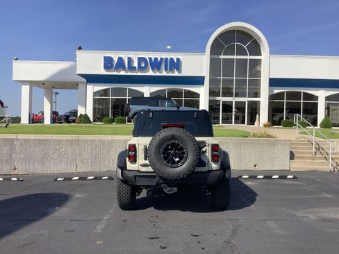 New 2025 Ford Bronco Raptor image 6