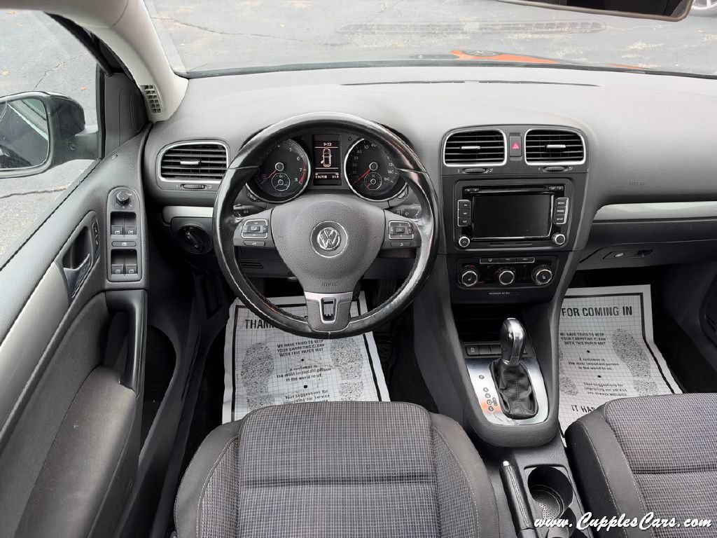Used 2013 Volkswagen Golf 4-Door FWD image 15