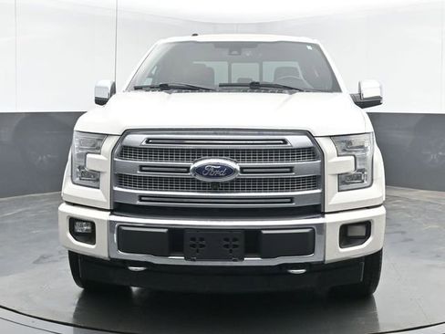 Used 2017 Ford F150 Platinum w/ Equipment Group 701A Luxury AWD/4WD image 3