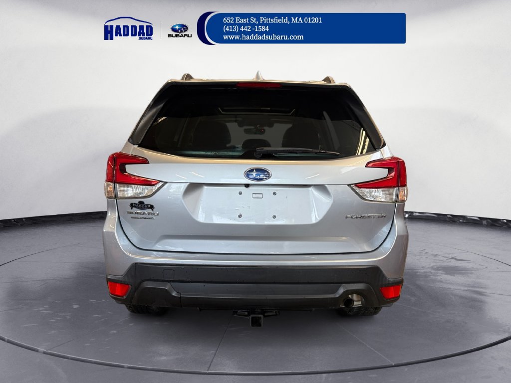 Used 2021 Subaru Forester Premium AWD/4WD image 4