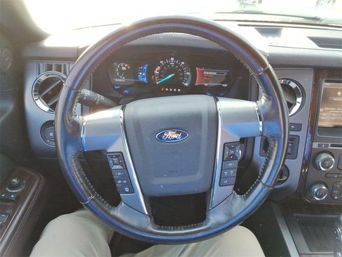 Used 2015 Ford Expedition Platinum image 13