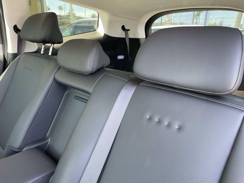 New 2026 Hyundai Ioniq 9 SEL image 19