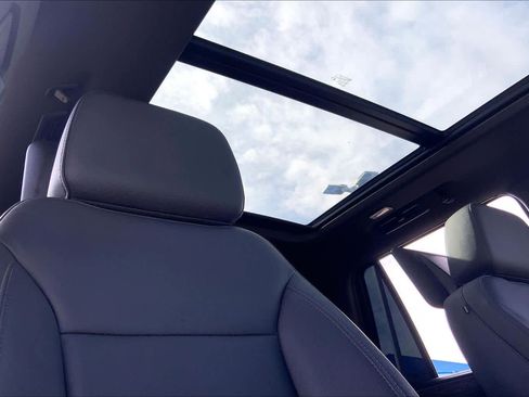 Used 2024 Chevrolet Tahoe Z71 w/ Luxury Package image 13