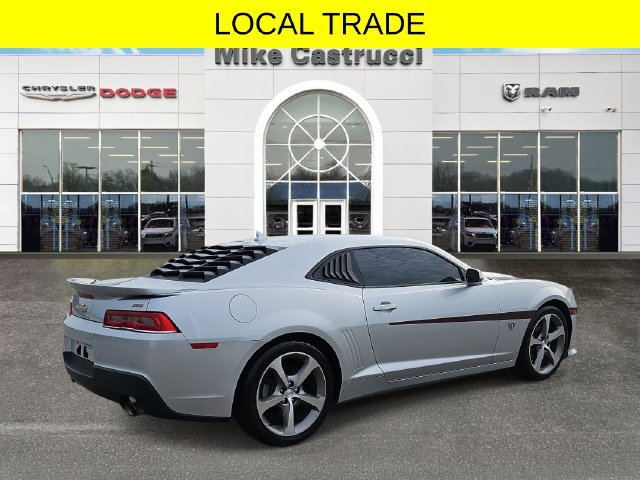 Used 2015 Chevrolet Camaro LT w/ Commemorative Special Edition RWD image 4