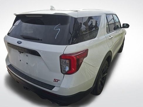 Used 2022 Ford Explorer ST w/ ST Street Pack image 7