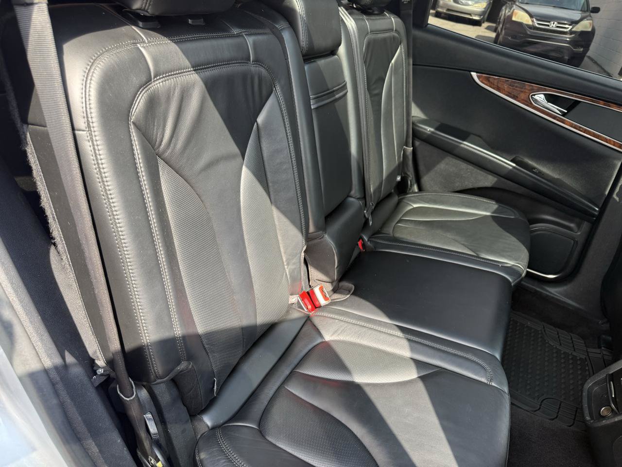 Used 2016 Lincoln MKX Select w/ Select Plus Package AWD/4WD image 8
