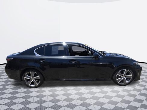 Used 2017 Lexus GS 350 w/ Preferred Accessory Package RWD image 3
