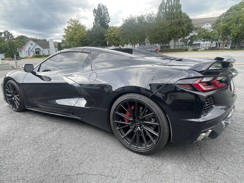 Used 2021 Chevrolet Corvette Stingray Premium Conv w/ Z51 Performance Package RWD image 4