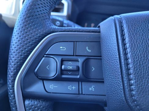 Certified 2025 Toyota Tacoma SR5 image 32