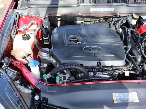 Used 2017 Ford Fusion SE w/ Equipment Group 201A image 38